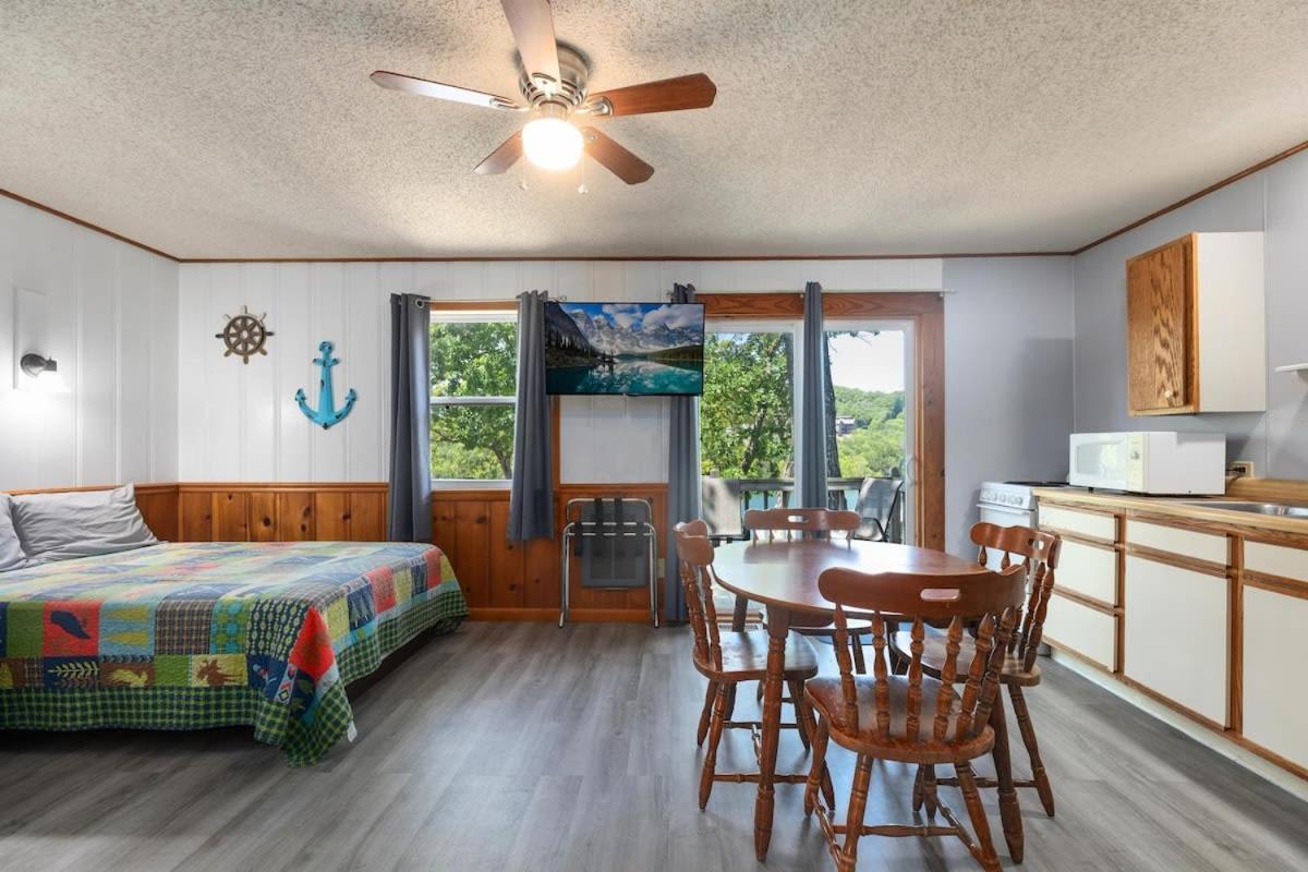 Artilla Cove Cabin 4 - Lake Views - Outdoor Pool Branson Exterior photo